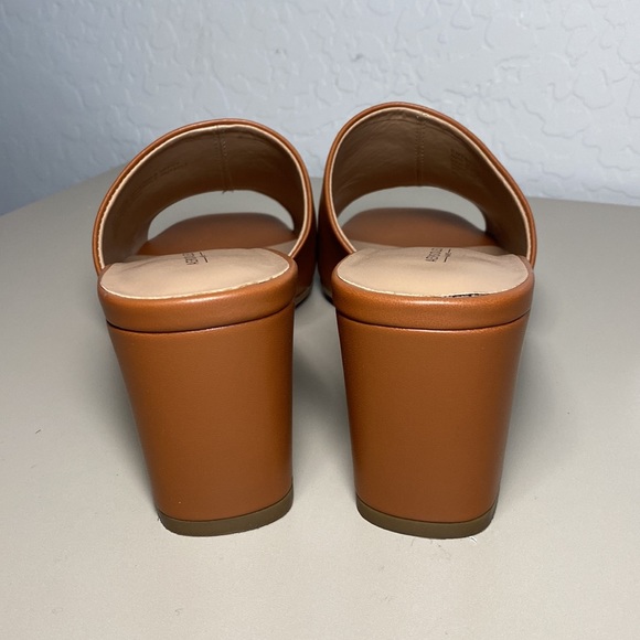 NWOT Aerosole Entree Slide Mule Block Heel Sandal Brown Size 9.5 - Picture 3 of 8